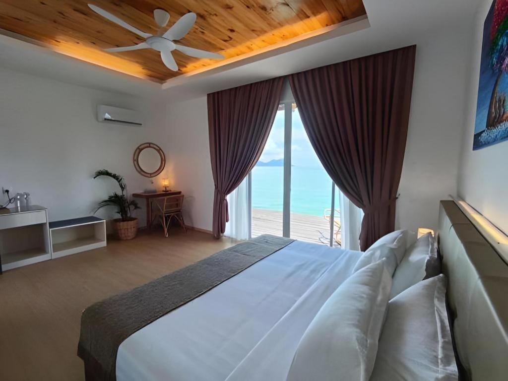 Sand Bay Resort Semporna Exteriör bild